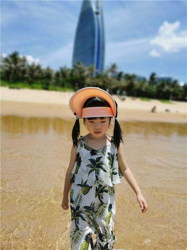 桃子在海棠湾沙滩2