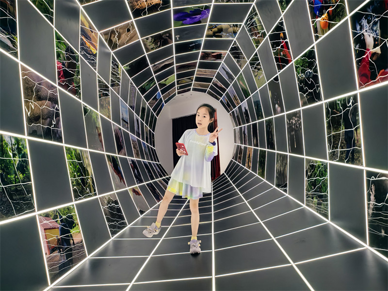 桃子在MAGZONE立体杂志空间4