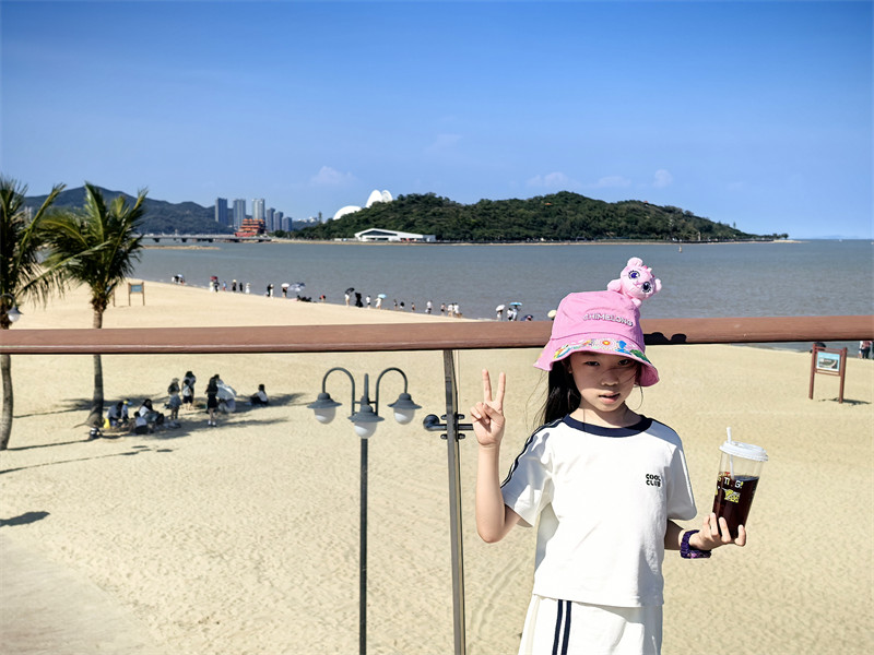 桃子和日月贝