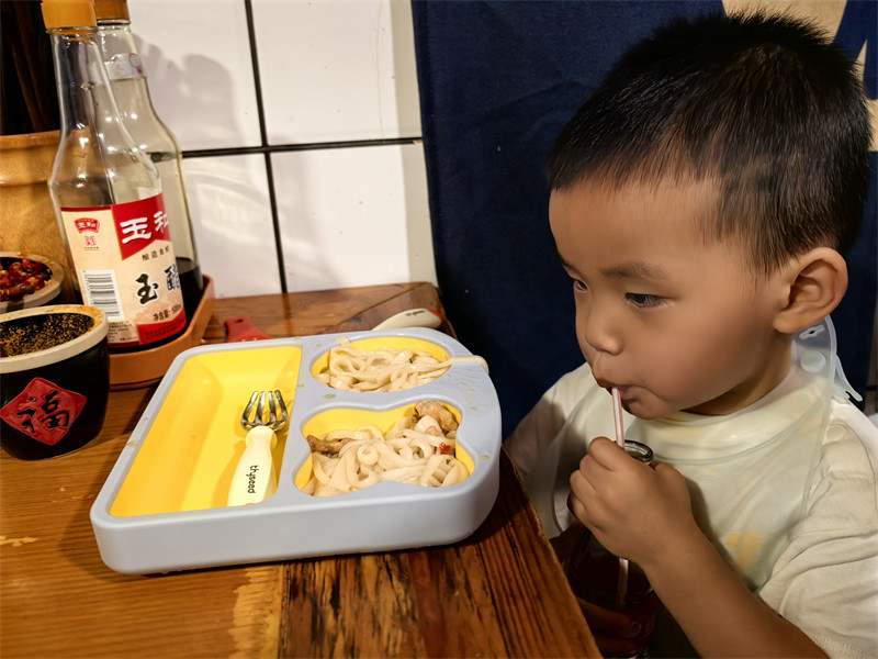 叮当吃粉